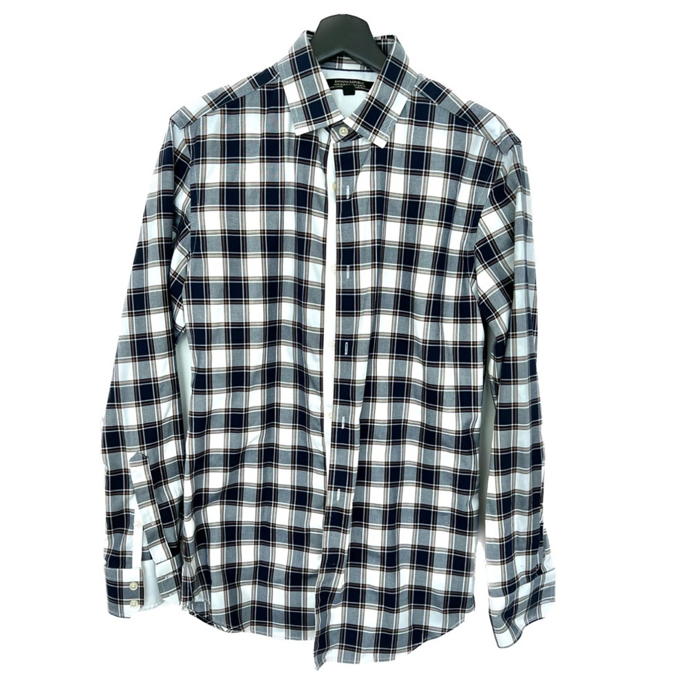 Navy plaid cotton button down collar, long sleeves Men size medium